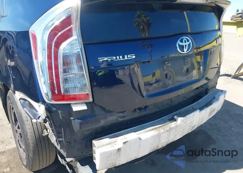 2015 Toyota Prius Two из США, поврежденный, VIN JTDKN3DUXF0475687